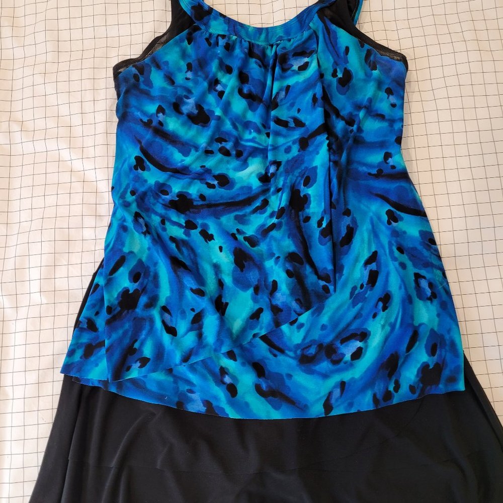 Size 12 Miraclesuit Tankini and Swim Skirt